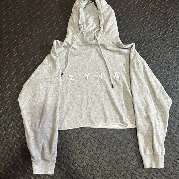 ZYIA cropped Hoodie - Picture 1 of 4